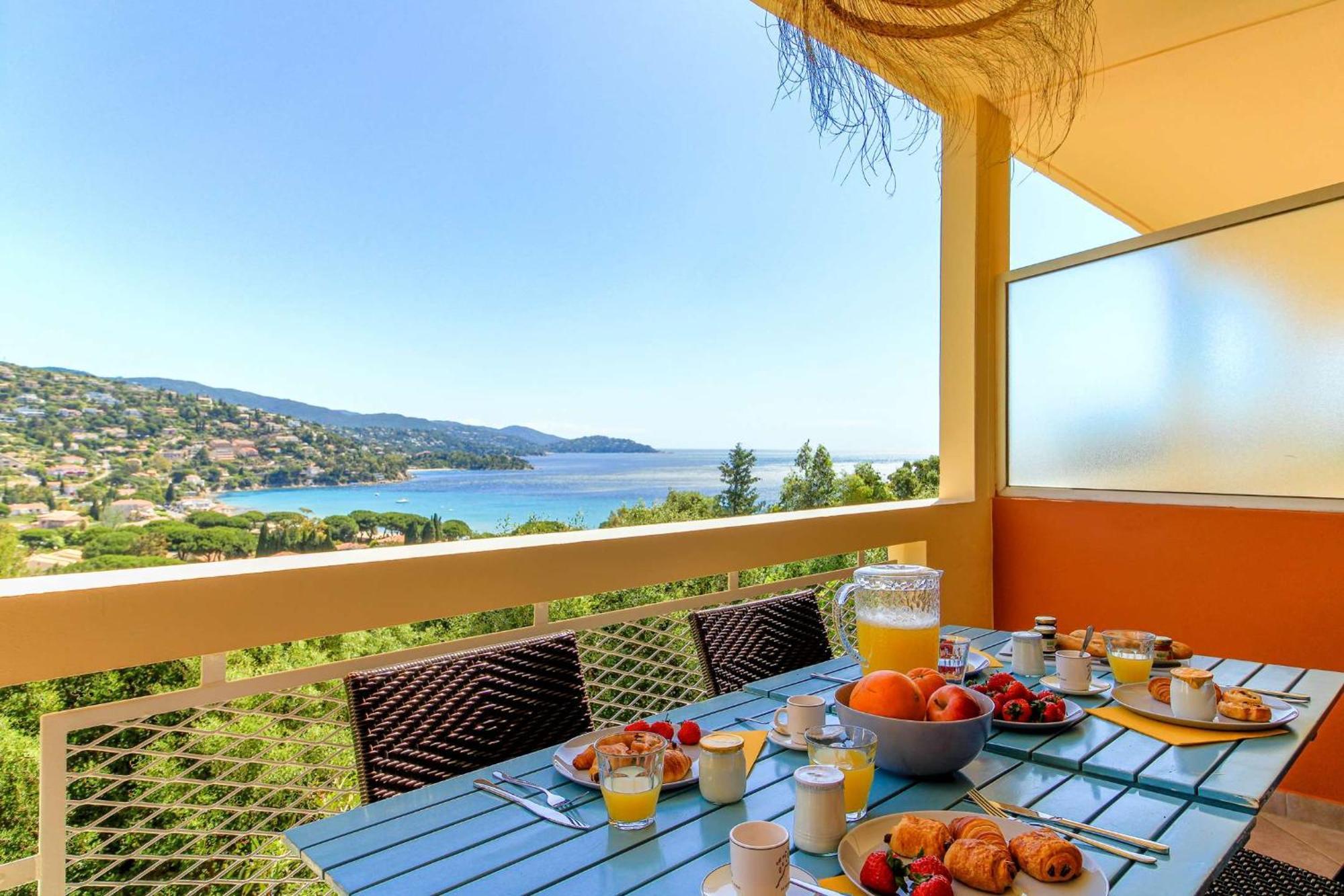 Select'Sohome - Appartement Pour 4 Personnes Avec Vue Mer A Saint-Clair ! - Zadig Le Lavandou Εξωτερικό φωτογραφία